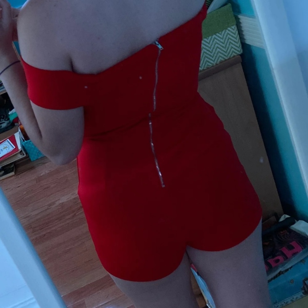 Red romper - Picture 2 of 2